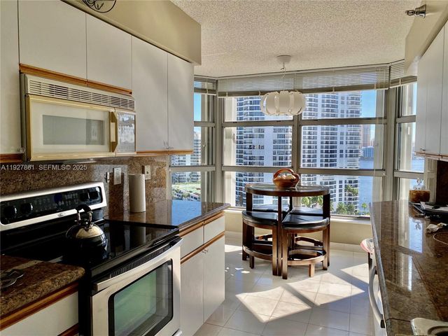 3400 NE 192nd St 1712, Aventura, FL 33180