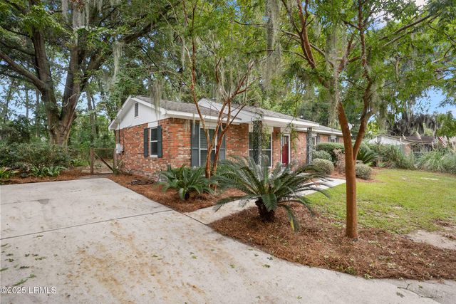 704 Jem Lane, Port Royal, SC 29935