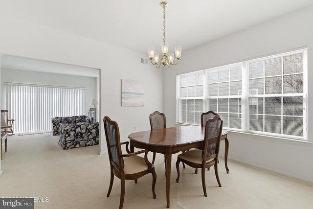 12 DUNROVIN CT, Manchester Township, NJ 08759