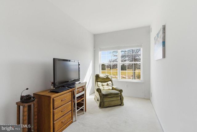 12 DUNROVIN CT, Manchester Township, NJ 08759