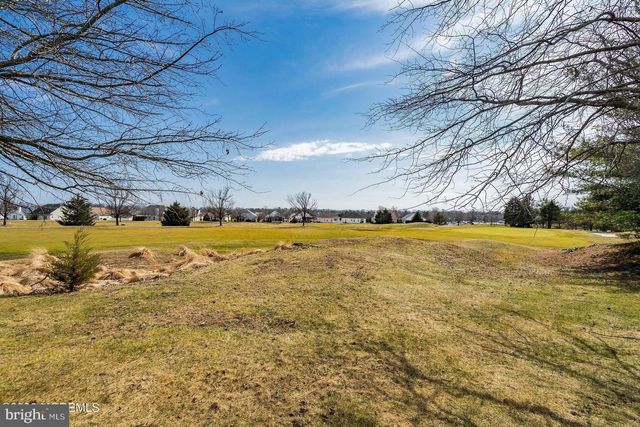 12 DUNROVIN CT, Manchester Township, NJ 08759