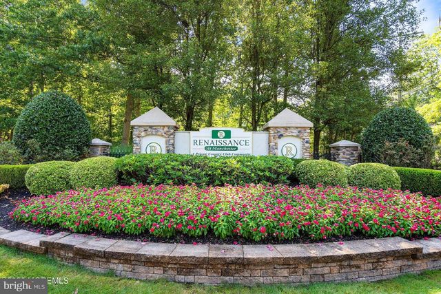 12 DUNROVIN CT, Manchester Township, NJ 08759