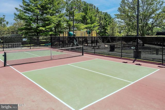 12 DUNROVIN CT, Manchester Township, NJ 08759