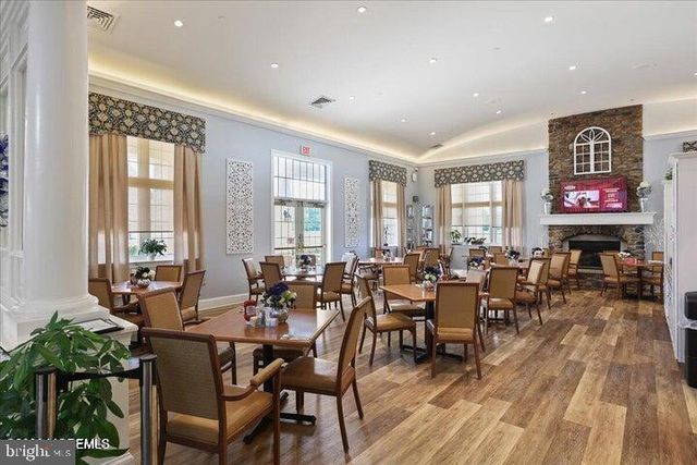 12 DUNROVIN CT, Manchester Township, NJ 08759