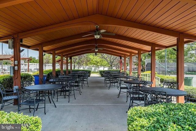 12 DUNROVIN CT, Manchester Township, NJ 08759