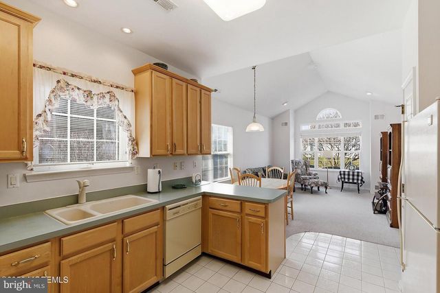 12 DUNROVIN CT, Manchester Township, NJ 08759