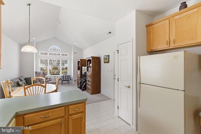 12 DUNROVIN CT, Manchester Township, NJ 08759