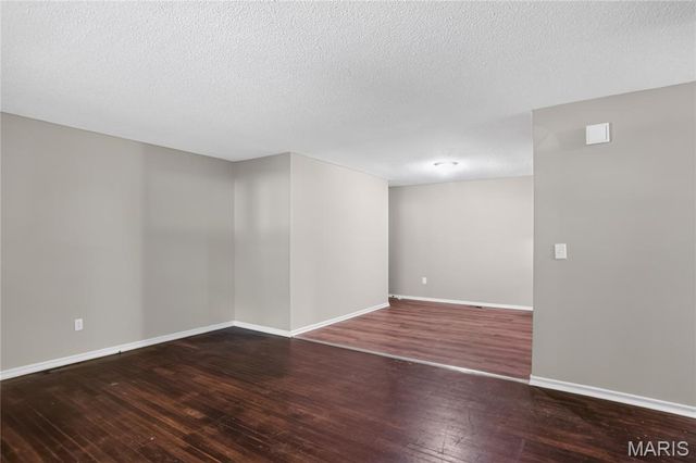 11926 Rio Grande Drive, St Louis, MO 63138