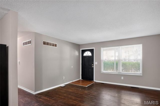 11926 Rio Grande Drive, St Louis, MO 63138