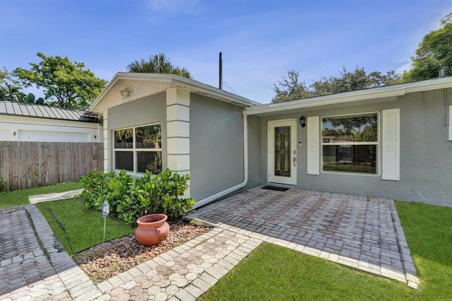 300 SW 19TH Avenue, Fort Lauderdale, FL 33312