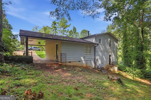 1633 Pine Glen Circle, Decatur, GA 30035