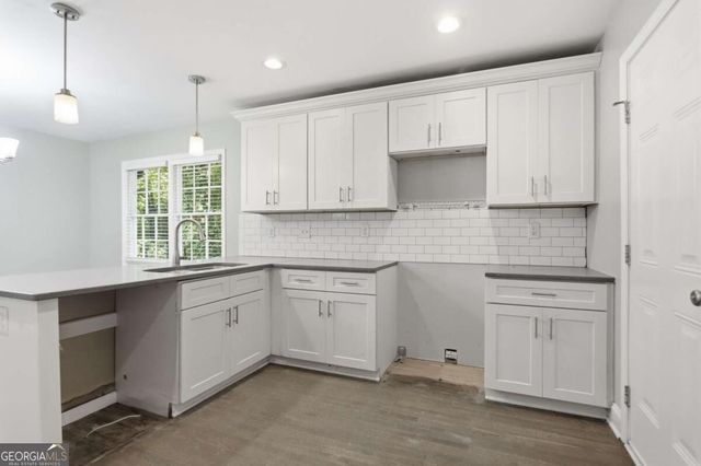 1633 Pine Glen Circle, Decatur, GA 30035