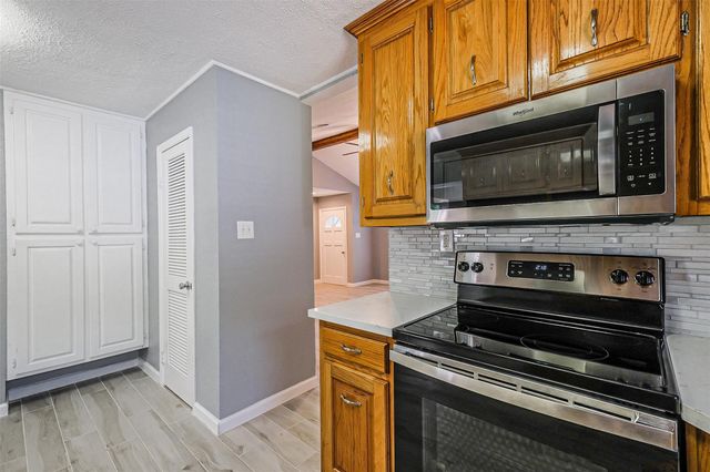 4319 Pine Meadow Drive, Richmond, TX 77469