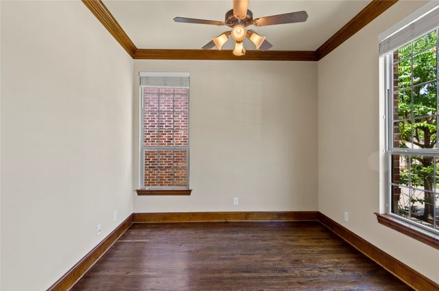 2116 Ironside Drive, Lewisville, TX 75056