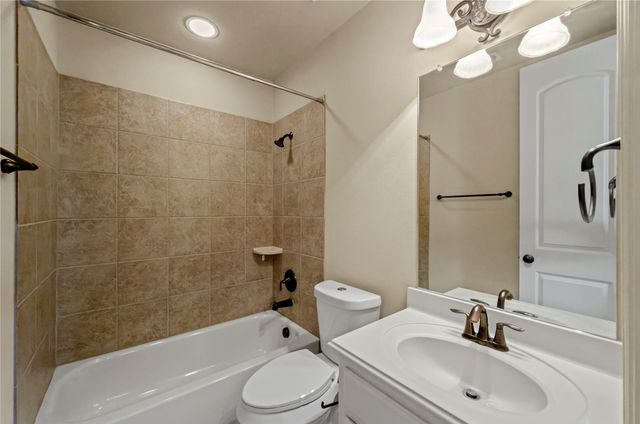 2116 Ironside Drive, Lewisville, TX 75056