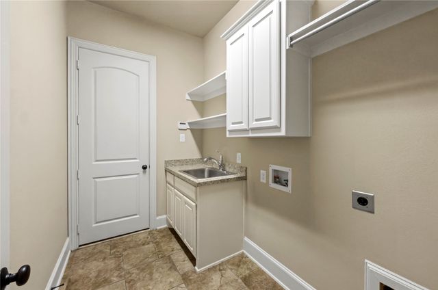 2116 Ironside Drive, Lewisville, TX 75056