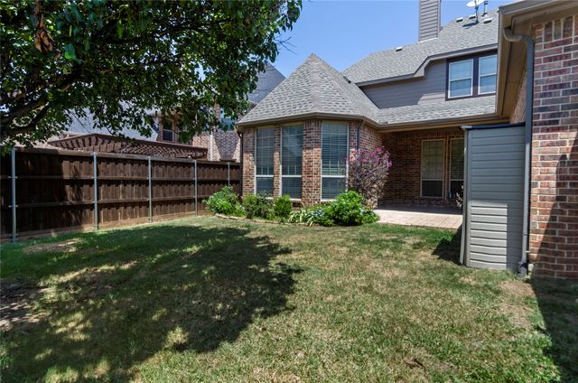 2116 Ironside Drive, Lewisville, TX 75056
