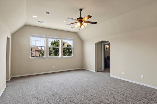2116 Ironside Drive, Lewisville, TX 75056