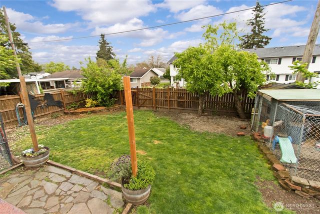 2003 Wells Street, Enumclaw, WA 98022