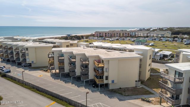 9100 Reed Drive 3202, Emerald Isle, NC 28594