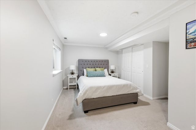 8889 S SILVERSTONE WAY, Sandy, UT 84093