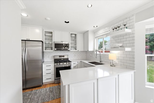 8889 S SILVERSTONE WAY, Sandy, UT 84093