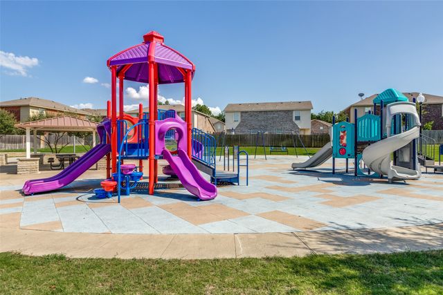 1001 E College Street, Princeton, TX 75407