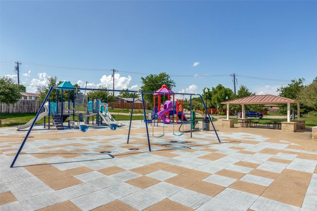 1001 E College Street, Princeton, TX 75407