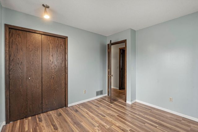 7019 Irving Avenue N, Brooklyn Center, MN 55430