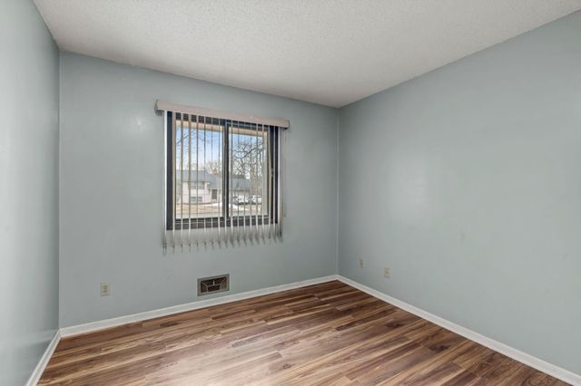 7019 Irving Avenue N, Brooklyn Center, MN 55430