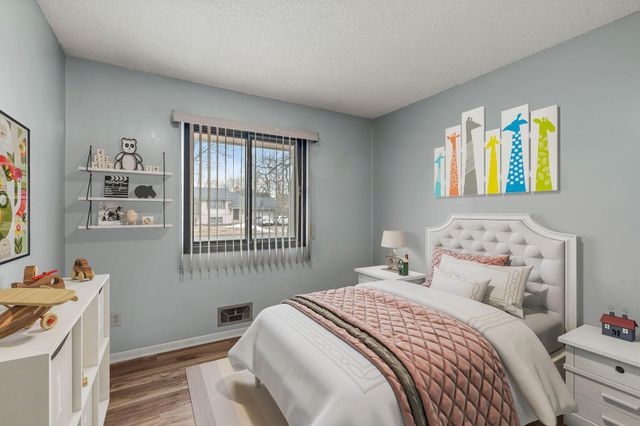 7019 Irving Avenue N, Brooklyn Center, MN 55430