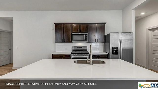 325 Fairfax Ave, San Marcos, TX 78666