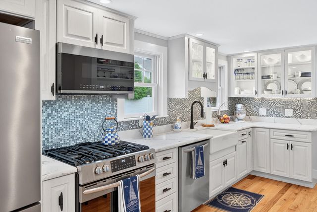 253 Scranton Avenue, Falmouth, MA 02540