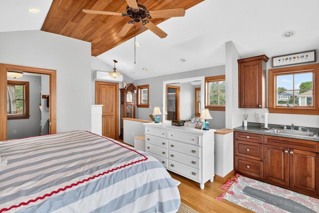 253 Scranton Avenue, Falmouth, MA 02540