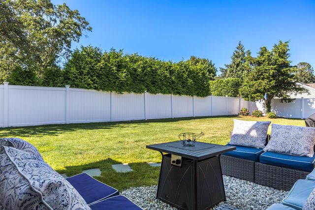 253 Scranton Avenue, Falmouth, MA 02540