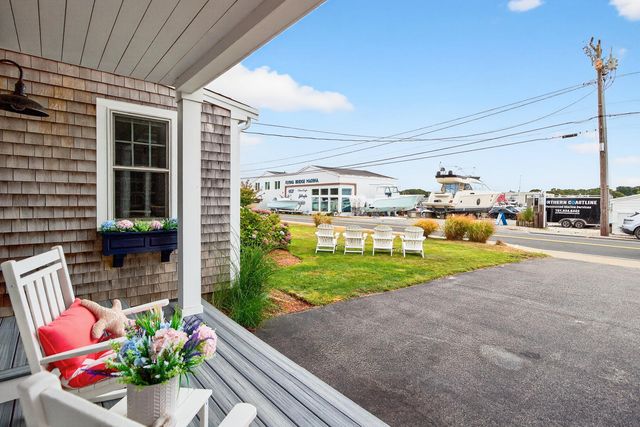 253 Scranton Avenue, Falmouth, MA 02540