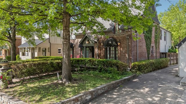 2252 S Troost Avenue, Tulsa, OK 74114