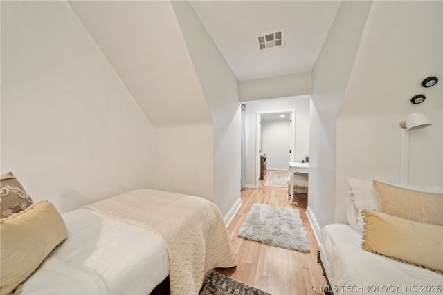 2252 S Troost Avenue, Tulsa, OK 74114