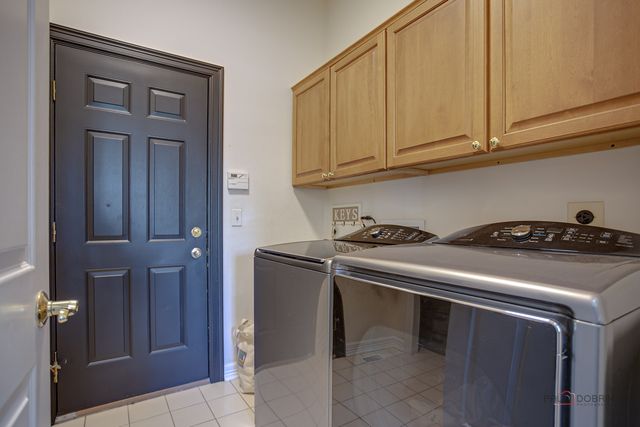 28831 N Spyglass Circle, Ivanhoe, IL 60060