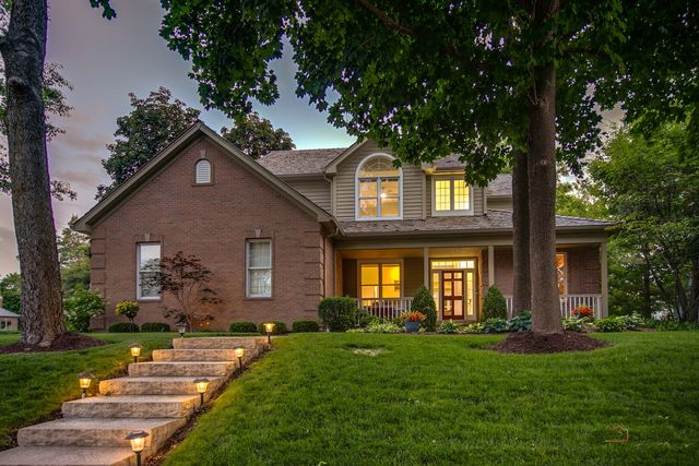 28831 N Spyglass Circle, Ivanhoe, IL 60060