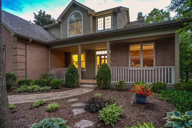 28831 N Spyglass Circle, Ivanhoe, IL 60060