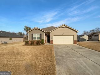 8120 Highland Drive SW, Covington, GA 30014