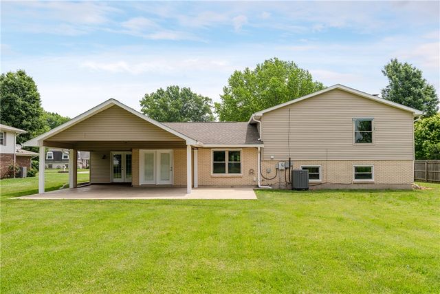 7221 Showplace Drive, Huber Heights, OH 45424