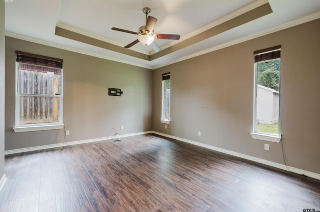 2801 Valley View Dr, Tyler, TX 75701