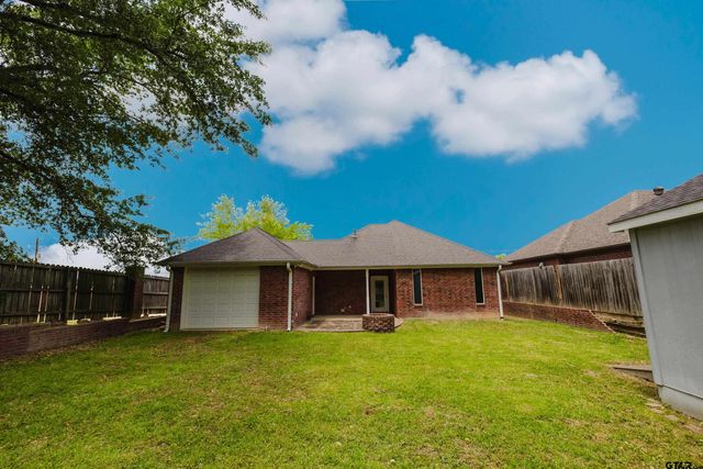 2801 Valley View Dr, Tyler, TX 75701