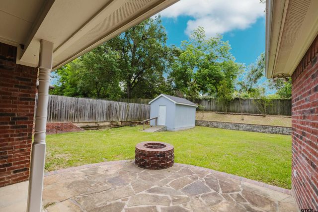 2801 Valley View Dr, Tyler, TX 75701