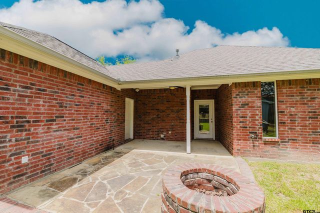 2801 Valley View Dr, Tyler, TX 75701