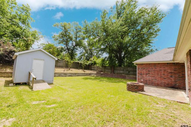 2801 Valley View Dr, Tyler, TX 75701