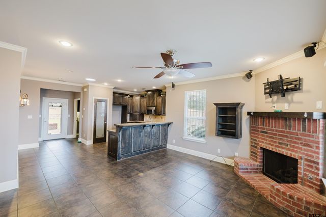 2801 Valley View Dr, Tyler, TX 75701