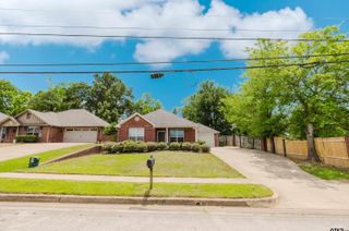 2801 Valley View Dr, Tyler, TX 75701